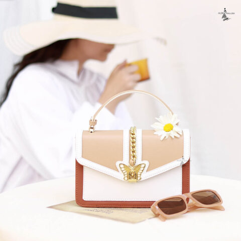 کیف دستی دوشی نابی