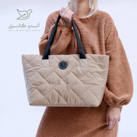 کیف کاپشنی لاوسکی