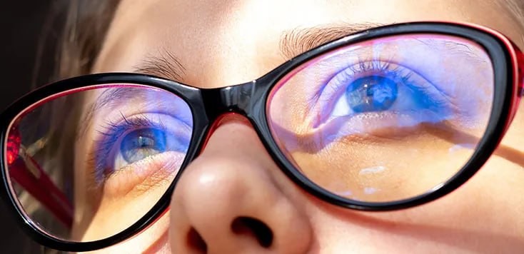 محافظت از چشم در برابر اشعه نور با عینک بلوکات و بلوکنترل