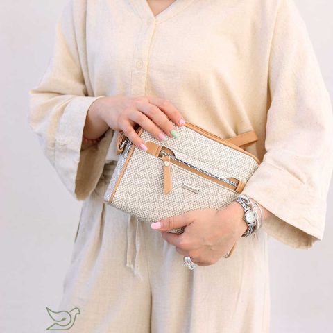 کیف دوشی نادارو
