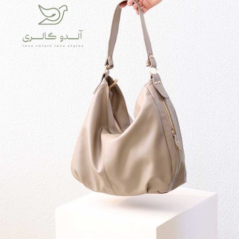 کیف بزرگ زیپرام