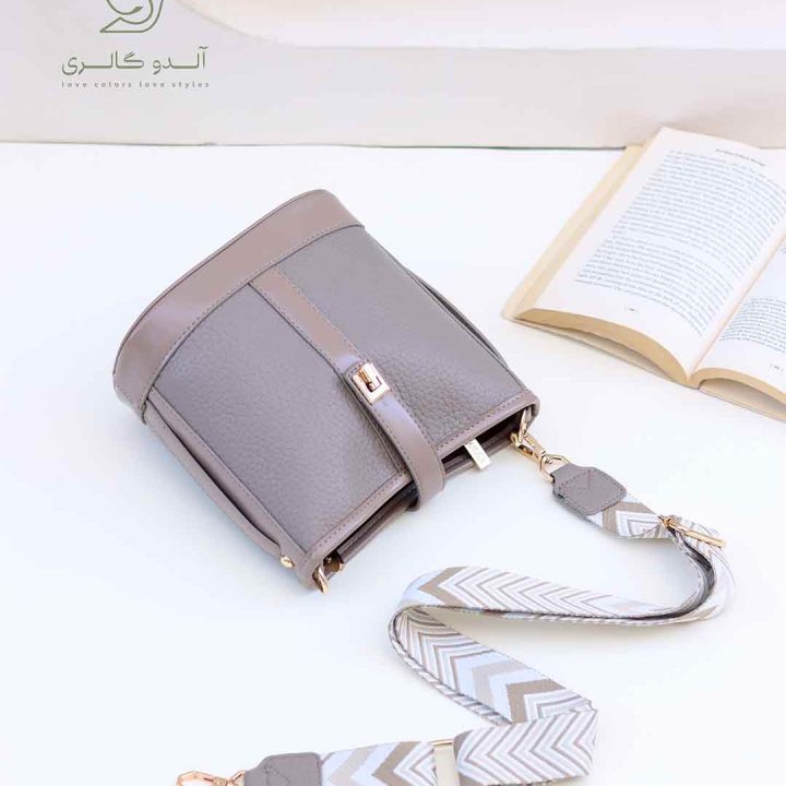 کیف دوشی باکیتا